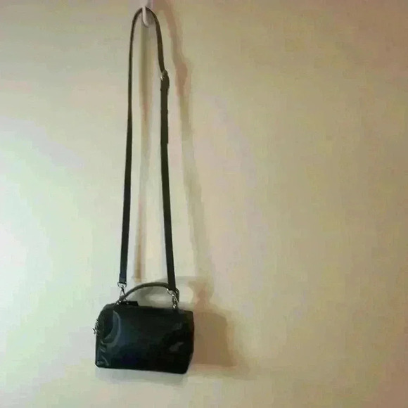 Area stars zipper camera crossbody bag black with gold zipper - Picture 2 of 4